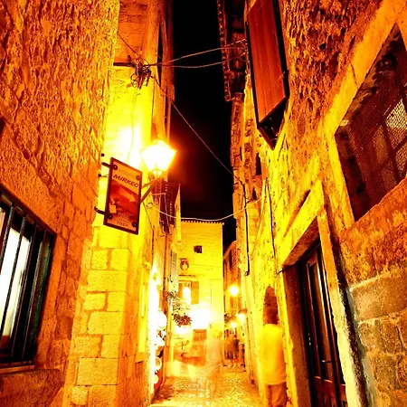 Divine Seaview Апартаменты