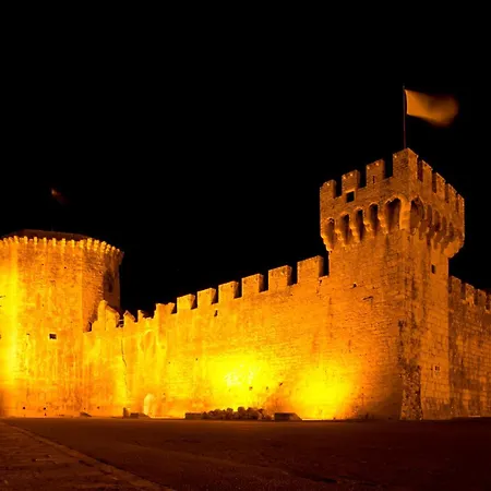 شقة Divine Seaview تروغير